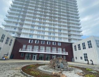 Отель "Гранд отель Россия" (бывш. "Гудаута-2")