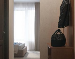 Отель "Гранд отель Россия" (бывш. "Гудаута-2")